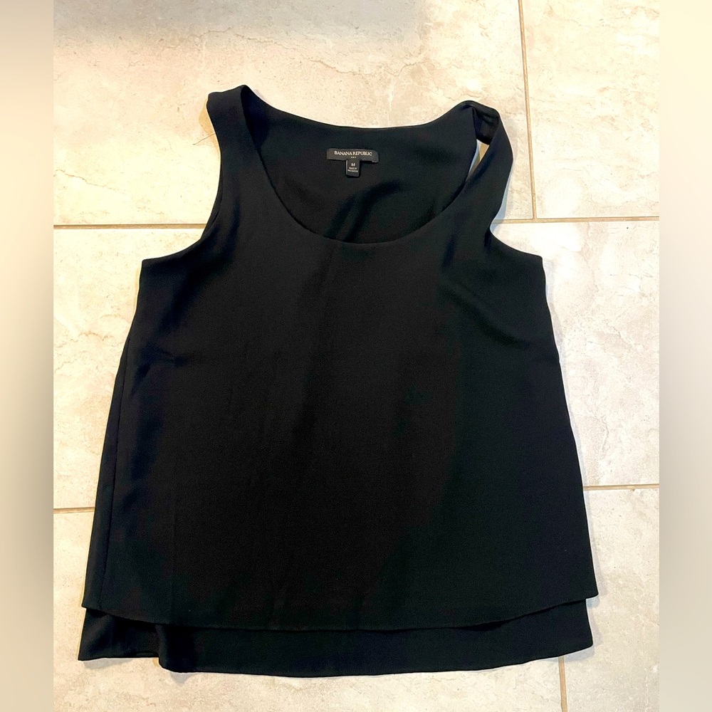 Banana republic black top. Size M. Perfect work top!